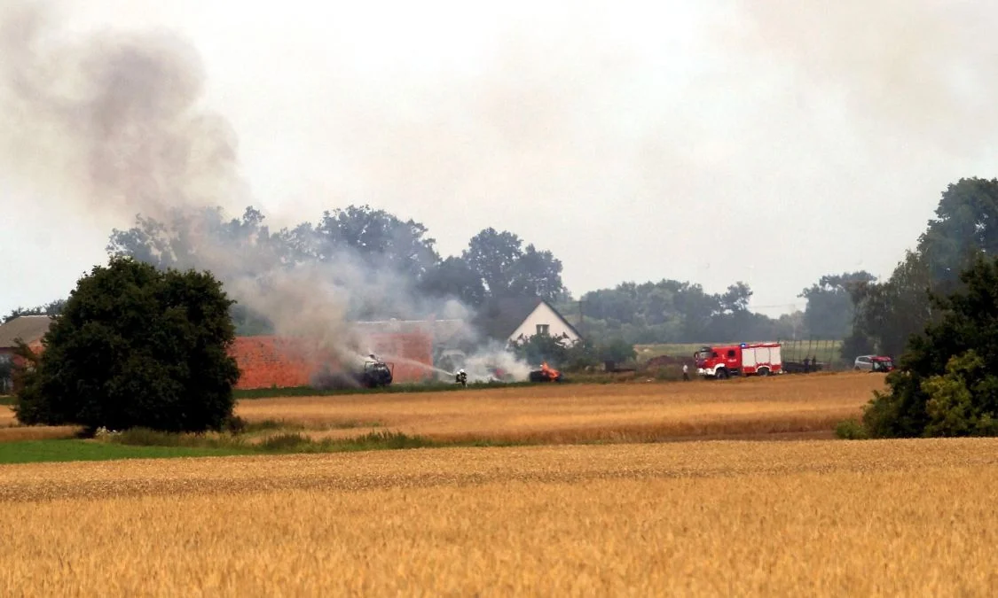 Pożar w Żernikach. Dym widać z kilkunastu kilometrów