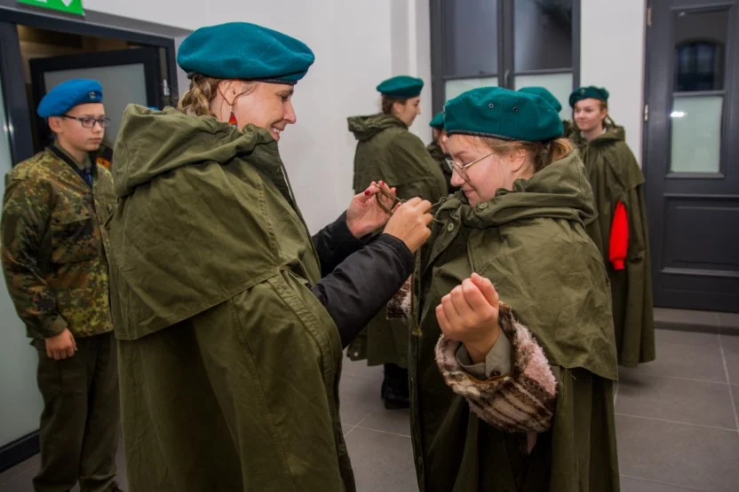 "Obudzić śpiących". Akcja na dworcu  kolejowym w Jarocinie