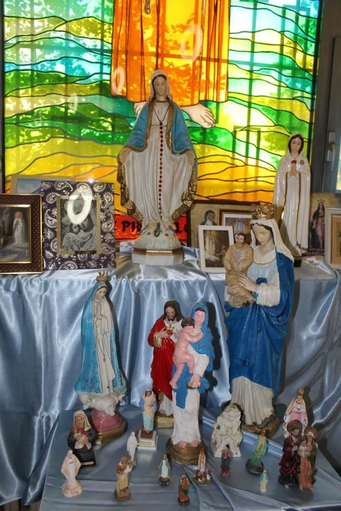 Wystawa Maryjna brata Sebastiana Baryluka w kościele franciszkanów w Jarocinie