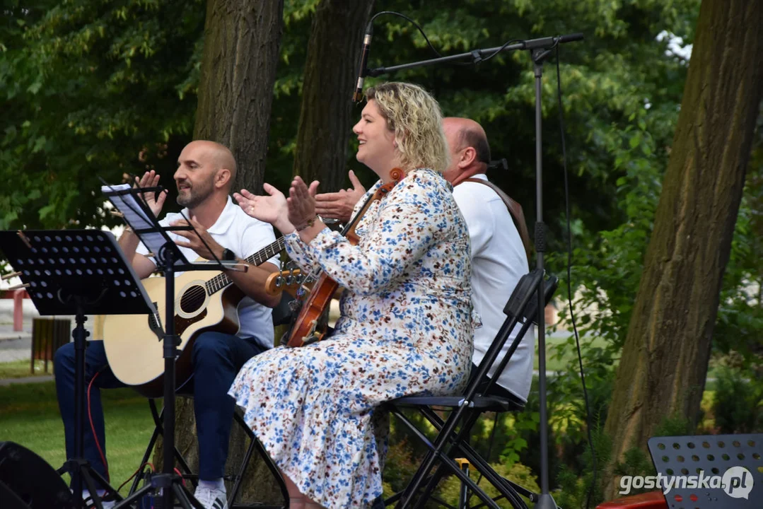 Fontanna pełna muzyki - jubileuszowy koncert zespołu Trio w Borku Wlkp.