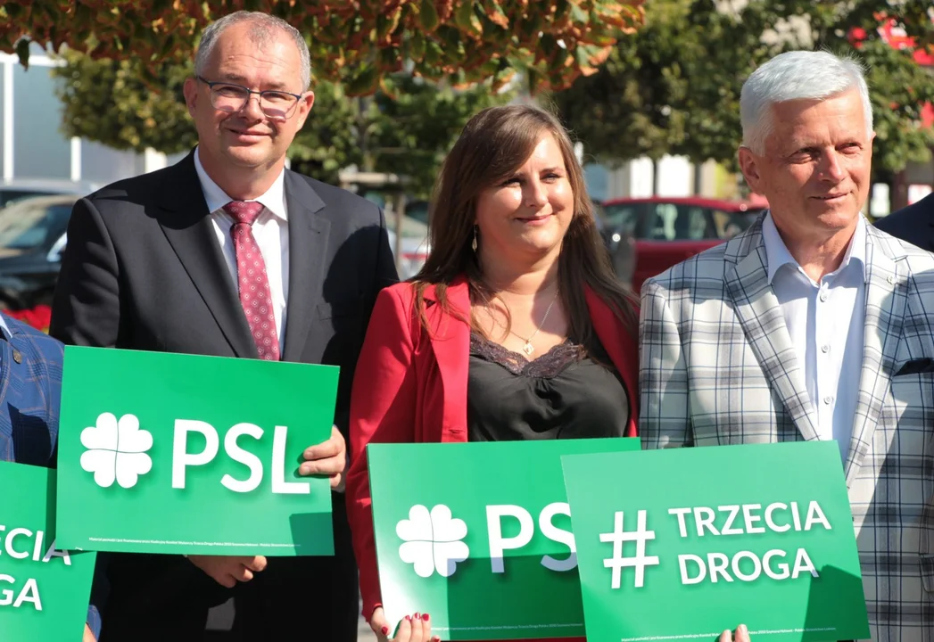 Trzecia Droga - czyli Polska 2050 i PSL - zaprezentowała w Pleszewie swoich kandydatów w wyborach parlamentarnych 2023 - Zdjęcie główne