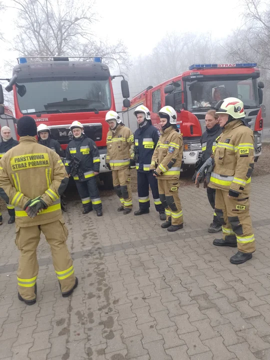 Ćwiczenia strażaków w remizie OSP Gołuchów
