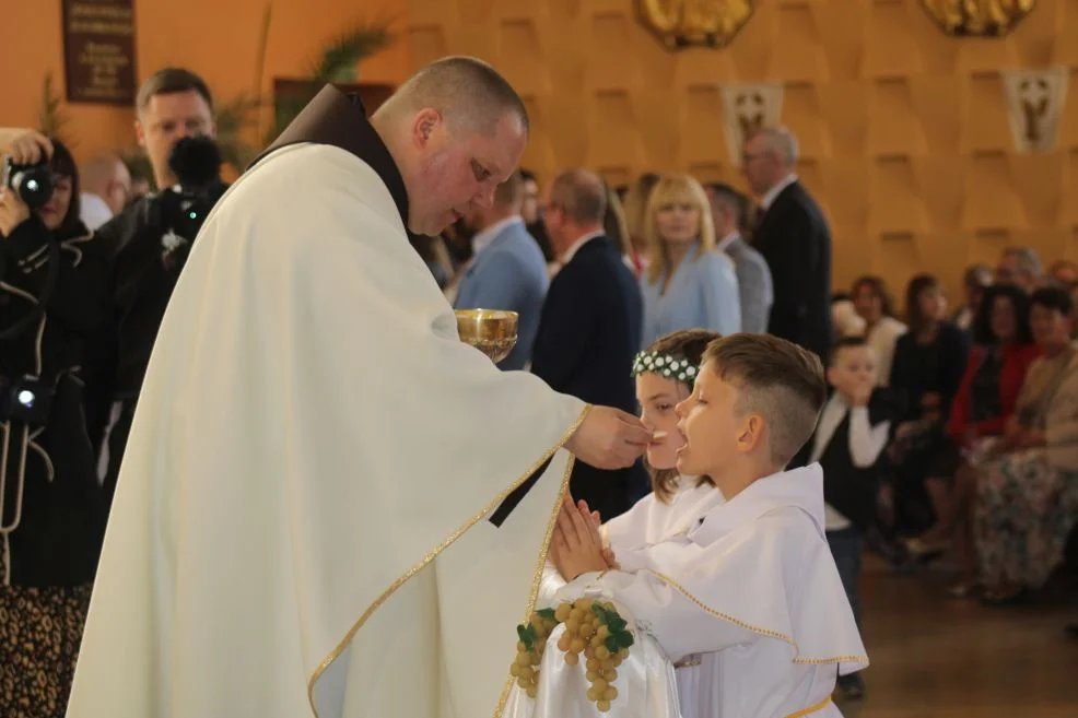 Pierwsza Komunia Święta w parafii św. Antoniego Padewskiego w Jarocinie