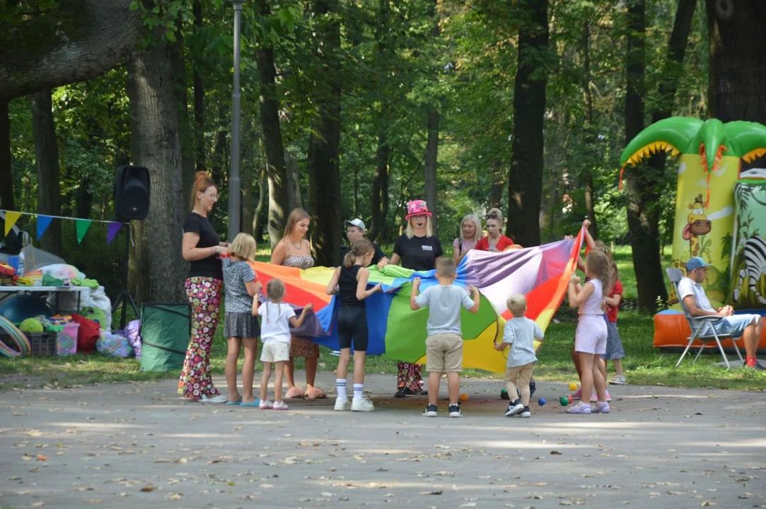 Festyn rodzinny w parku w Pogorzeli