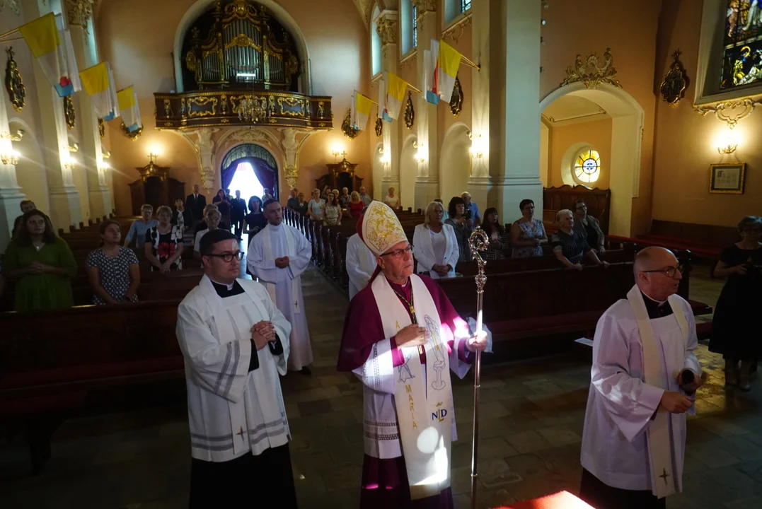 Smolice. Koronacja wizerunku Matki Bożej Uzdrowienia Chorych