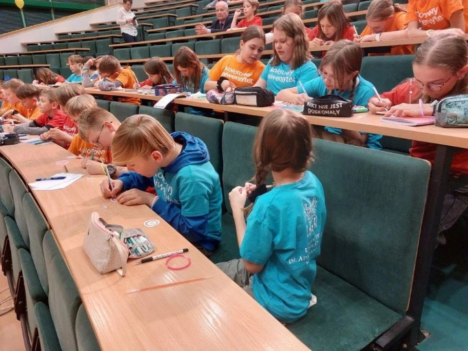 Dzieci z Żerkowa uczciły Międzynarodowy Dzień Uniwersytetów Dziecięcych na wykładzie w Poznaniu