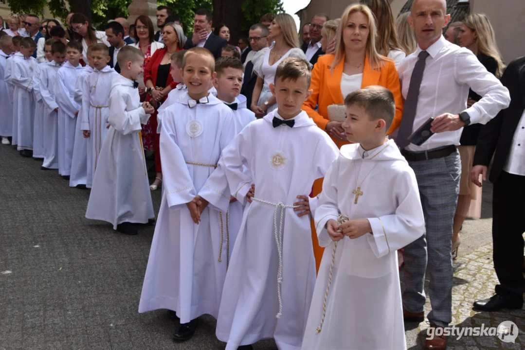 Uroczystość Pierwszej Komunii Świętej w parafii farnej w Gostyniu