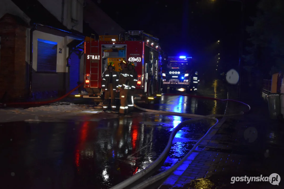 Pożar w Krobi. Drewniana stodoła spłonęła doszczętnie