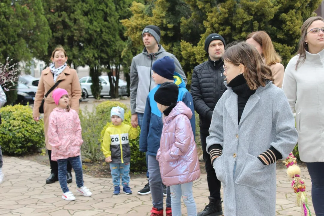 Inscenizacja Niedzieli Palmowej u franciszkanów w Jarocinie (parafia św. Antoniego Padewskiego)