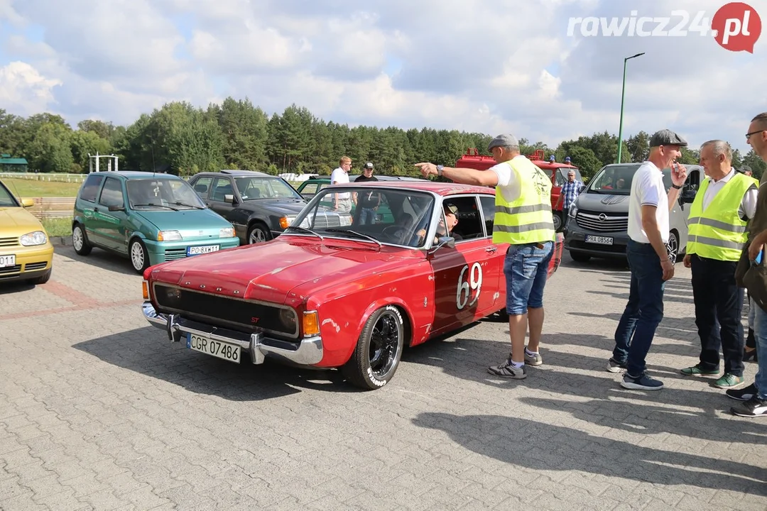 Wystawa Pojazdów Zabytkowych Dębno