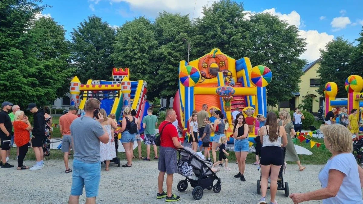 Dzień Dziecka w Nowym Mieście. Z kolorowymi proszkami i piana party