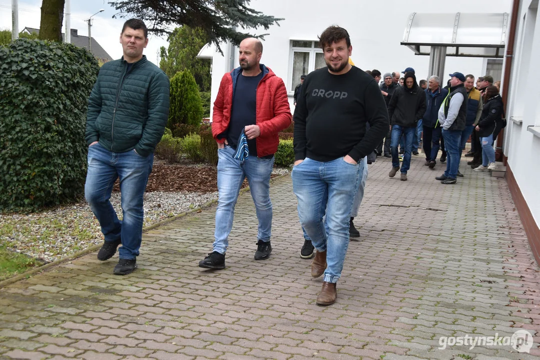 Protest dostawców mleka do Spółdzielni Mleczarskiej w Gostyniu