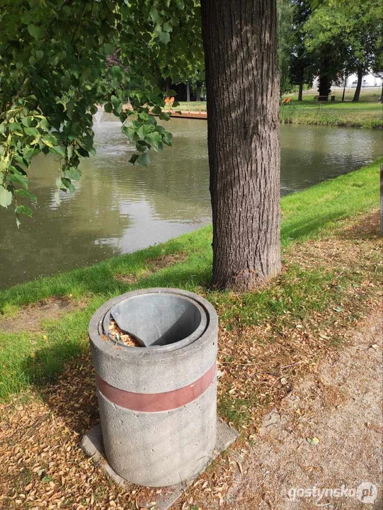 Zaśmiecana Wyspa Kasztelańska w Krobi