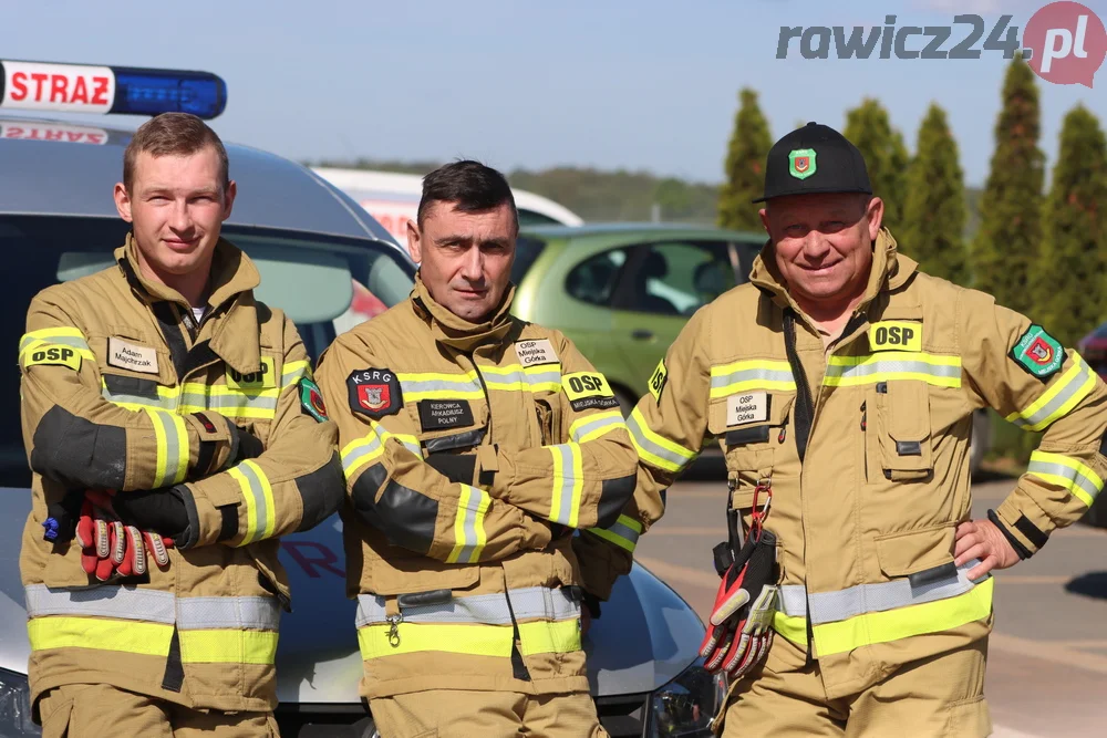 Pożar w lesie pomiędzy Zieloną Wsią a Dębnem Polskim