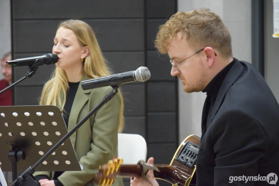 Muzyczne zaduszki w KROB_KULT - występ duetu Jagna Knapp i Paweł Pawlak