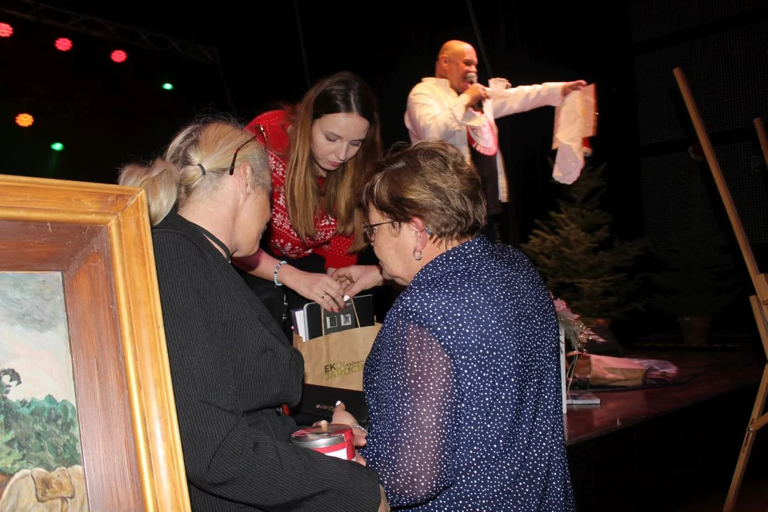 Charytatywne Mikołajki w JOK-u. Zrobili wszystko dla Macieja Kaliszaka