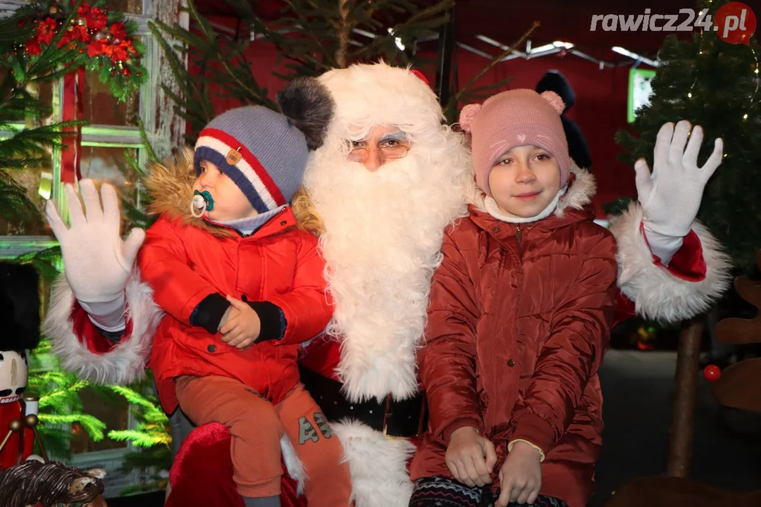 Spotkanie ze Świętym Mikołajem na Rawickim Jarmarku Bożonarodzeniowym