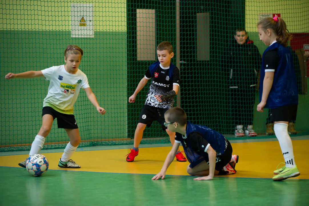 Akademia Talentów i Biały Orzeł na Sportowych Mikołajkach