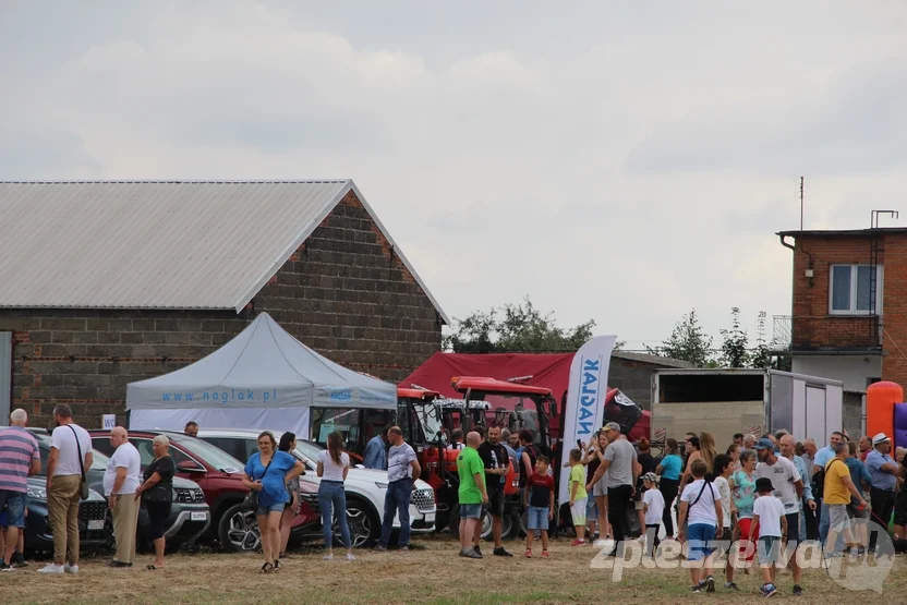 Zlot starych ciągników  wKucharach