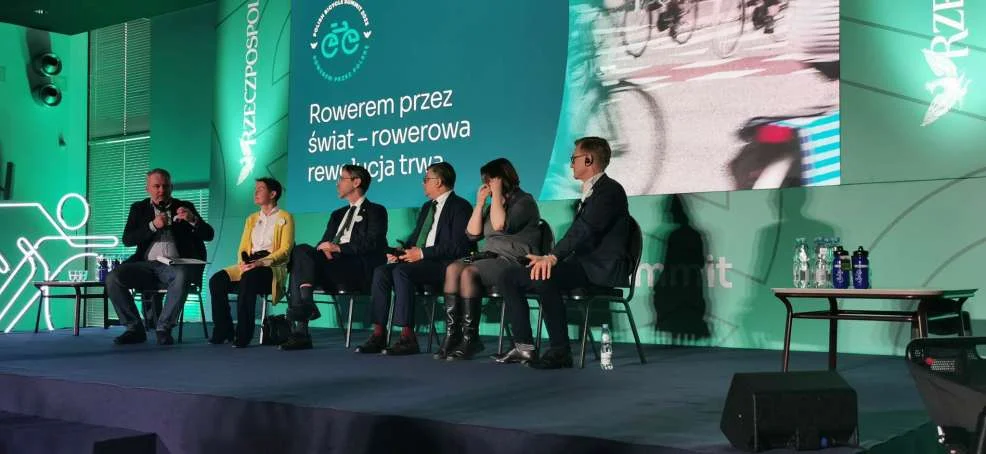 Konferencja w Warszawie na temat ścieżek rowerowych