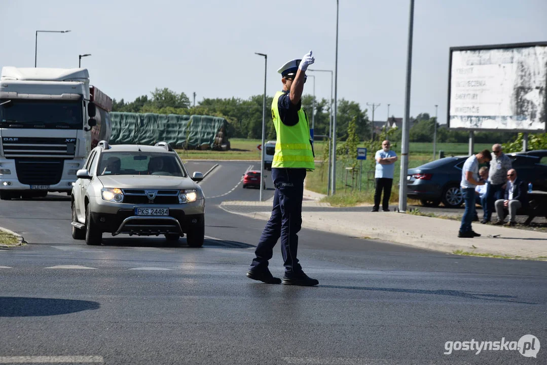 34. Konkurs "Policjant ruchu drogowego 2024” w Gostyniu. Dzień drugi - ręczna regulacja ruchem