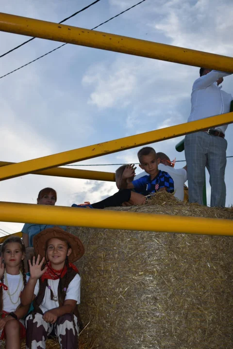 Dożynki w Kromolicach (gm. Pogorzela) na wypasie