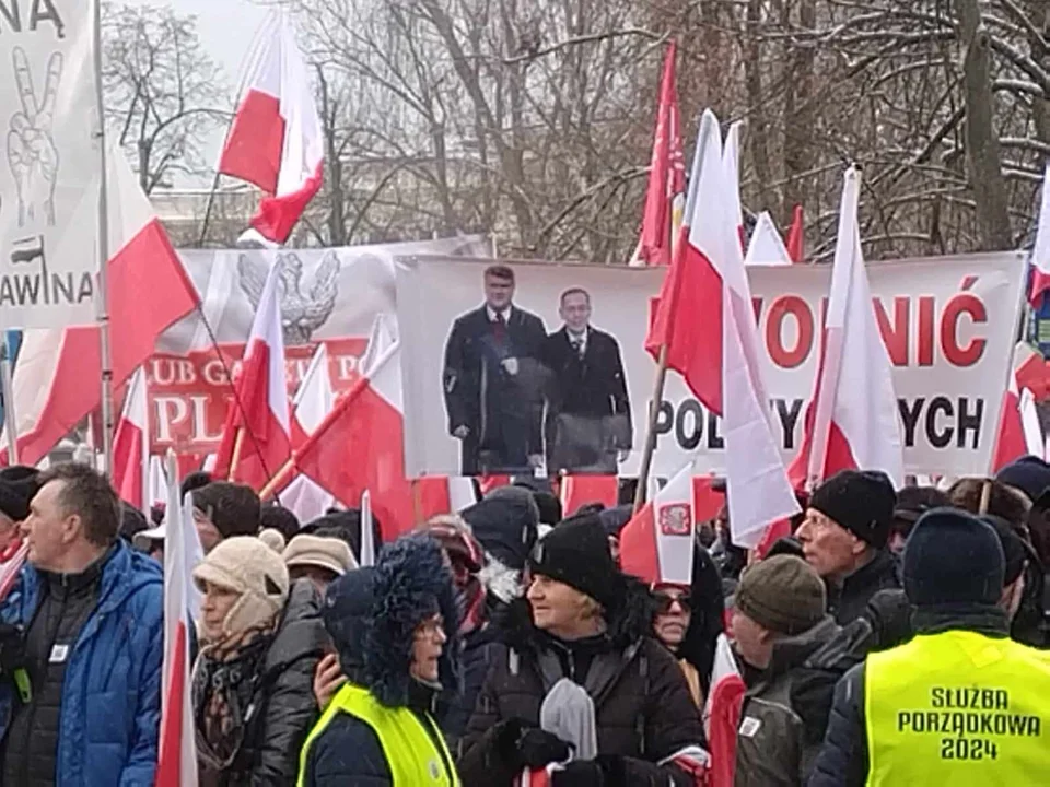 Pleszewianie na "Marszu Wolnych Polaków" w Warszawie