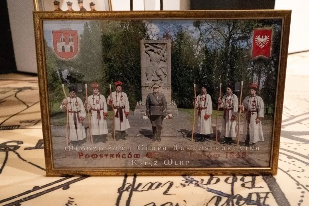 Wojciech Koterba przekazał kolejne pamiątki do Muzeum Regionalnego w Jarocinie