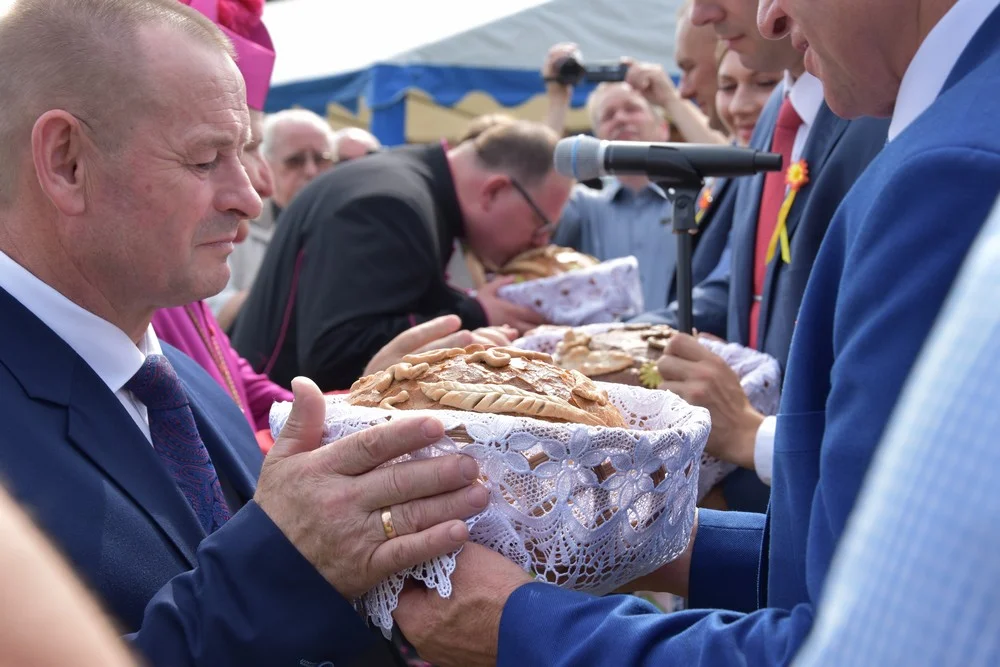 Dożynki powiatowe w Lutogniewie 2019