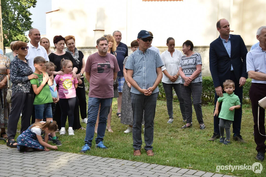 Odsłonięcie szyldu parku im. Adama Mickiewicza w Borku Wlkp.