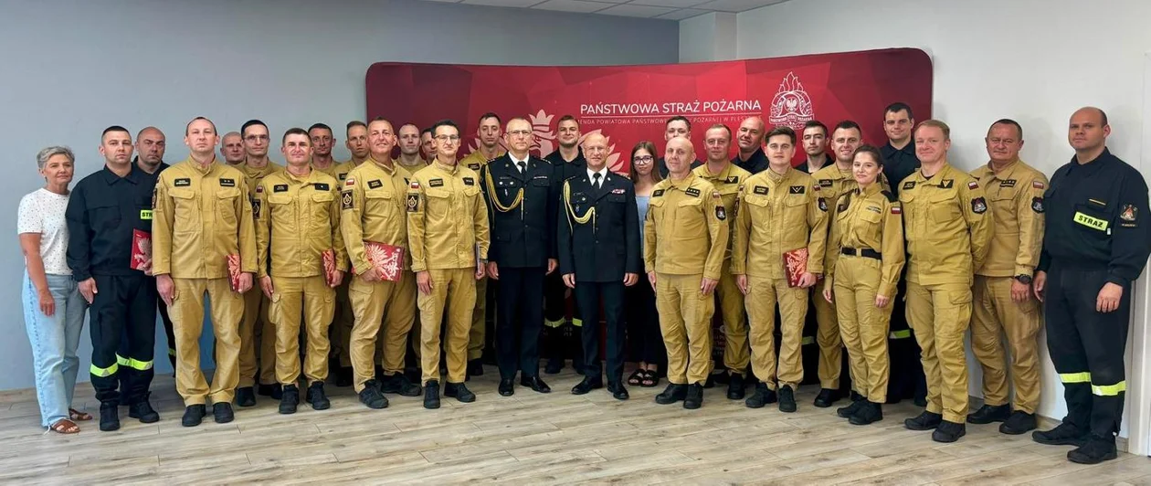 Uroczysta zbiórka w KP PSP w Pleszewie