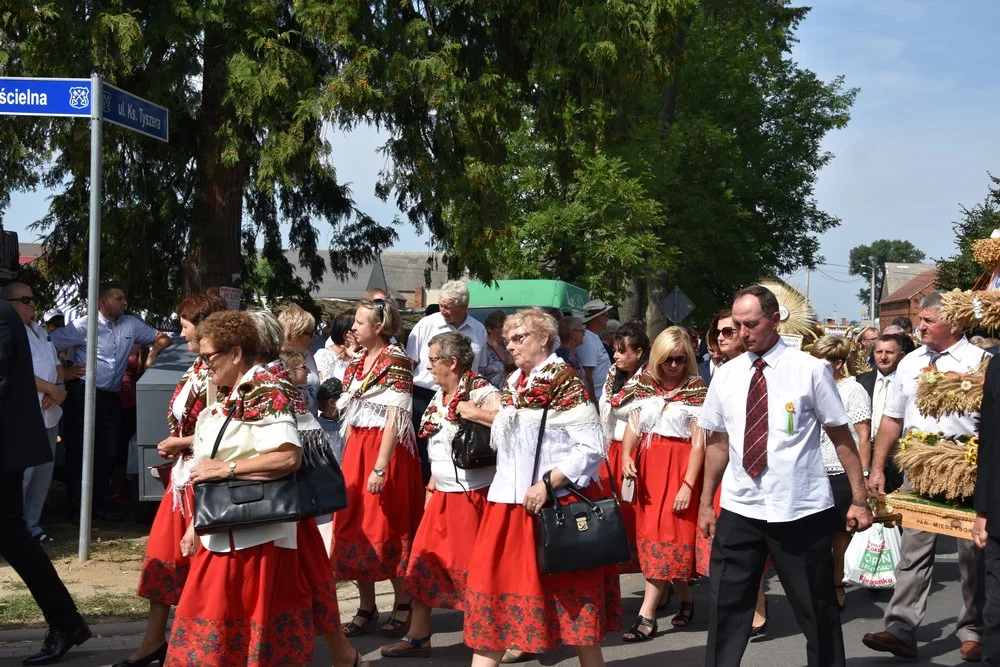 Dożynki powiatowe w Lutogniewie 2019