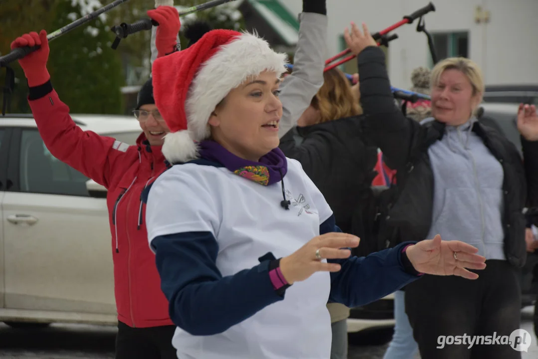 Mikołajkowy Charytatywny Marsz Nordic Walking „Idziemy dla Julki”