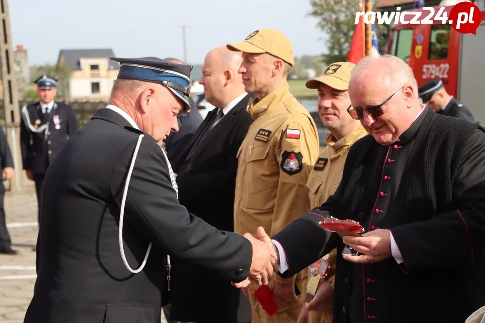 Uroczyste przekazanie auta jednostce OSP Śląskowo