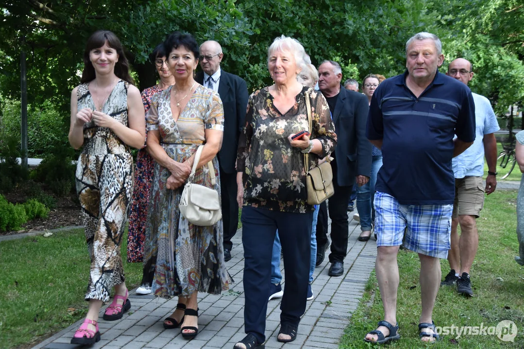 Odsłonięcie szyldu parku im. Adama Mickiewicza w Borku Wlkp.