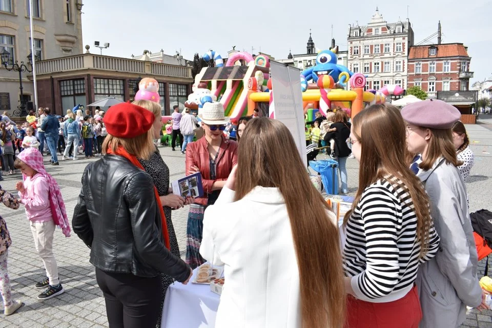 Krotoszyn. Miasteczko europejskie i pochód przedszkolaków