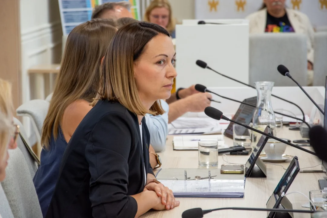 Posiedzenia Rady Miejskiej w Jarocinie (lipiec 2025 r.)