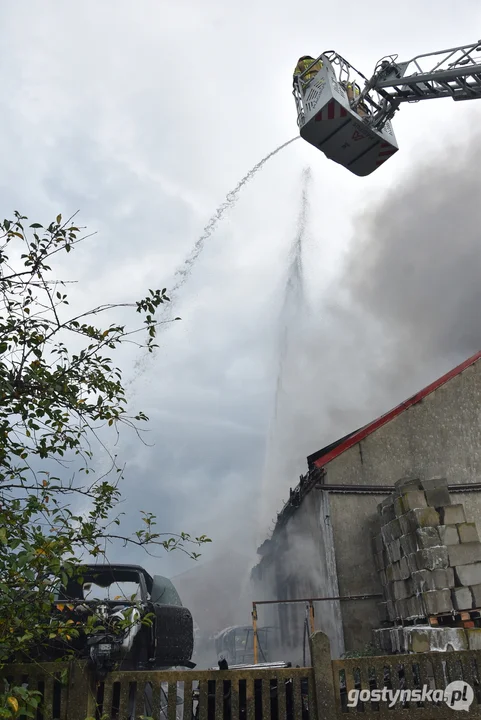 Pożar złomowiska w Czarkowie