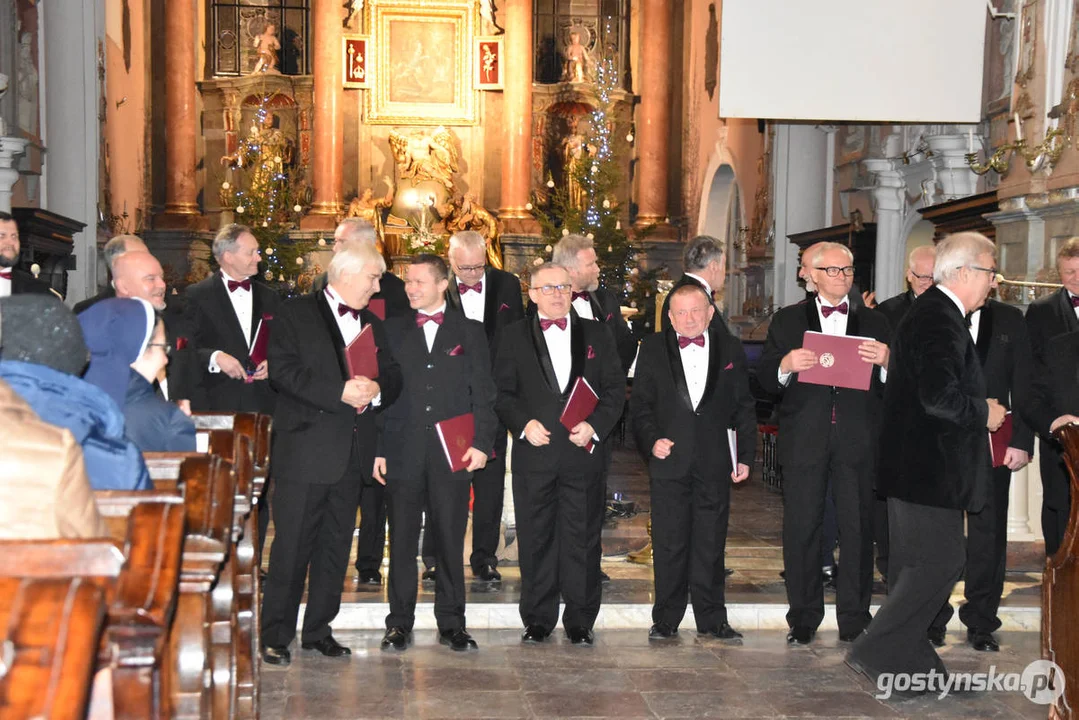 Chór Słowiki 60 - koncert kolęd w kościele na Zdzieżu w Borku Wlkp.