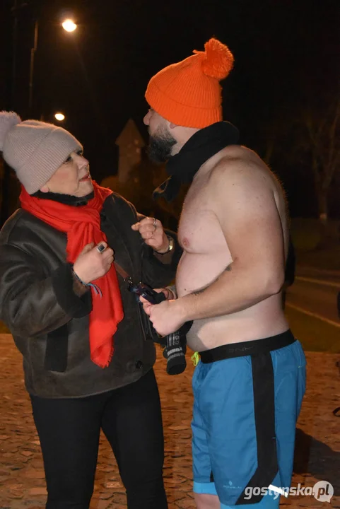 Łukasz Szpunar wspiera budowę hospicjum dla dzieci. Biegnie przez Polskę 504 km. Był też na Świętej Górze