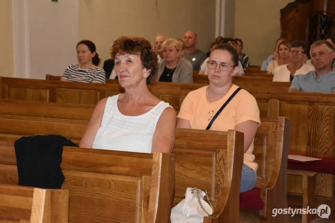 Pożegnanie proboszcza ks. Artura Michalaka w parafii pw. Świętej Trójcy w Zimnowodzie