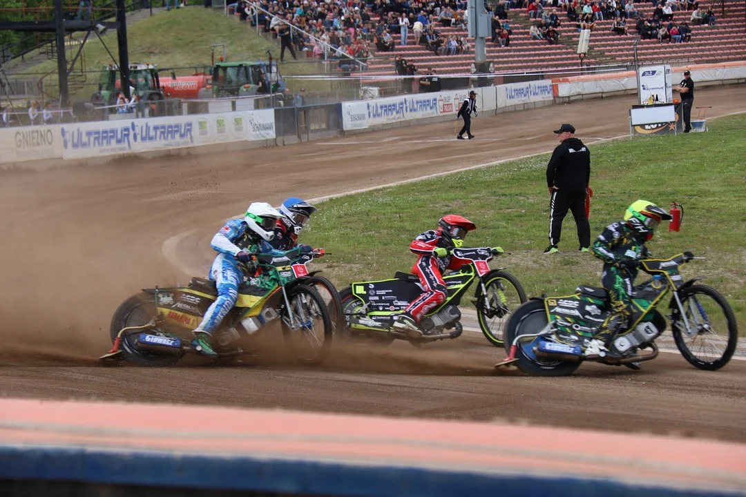 Start Gniezno - Metalika Recycling Kolejarz Rawicz