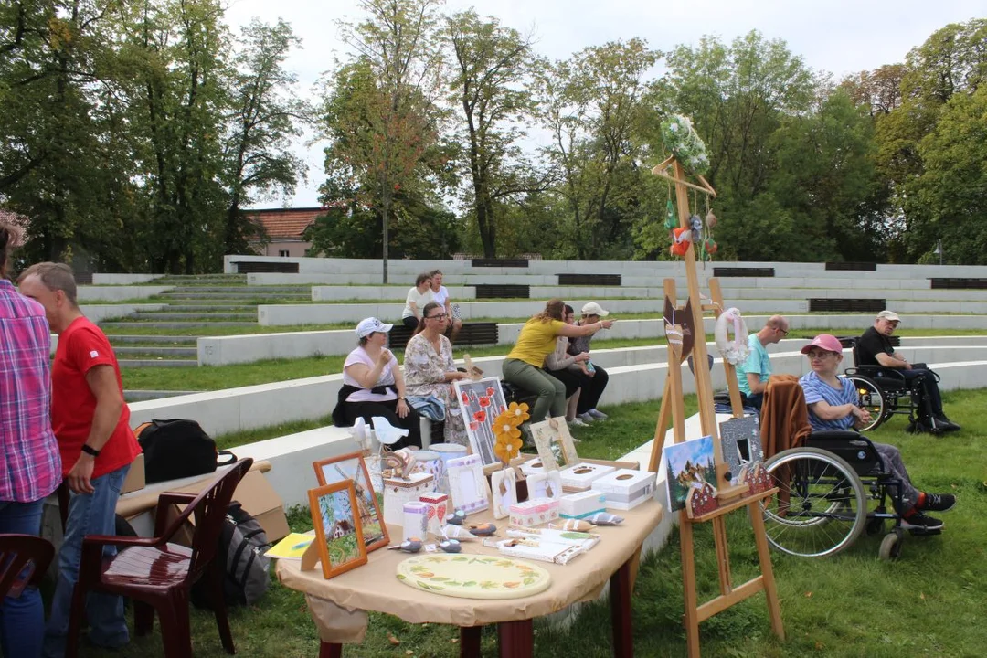 Prezentacje plastyczne w ramach XVII Przeglądu Twórczości Osób Niepełnosprawnych w Jarocinie