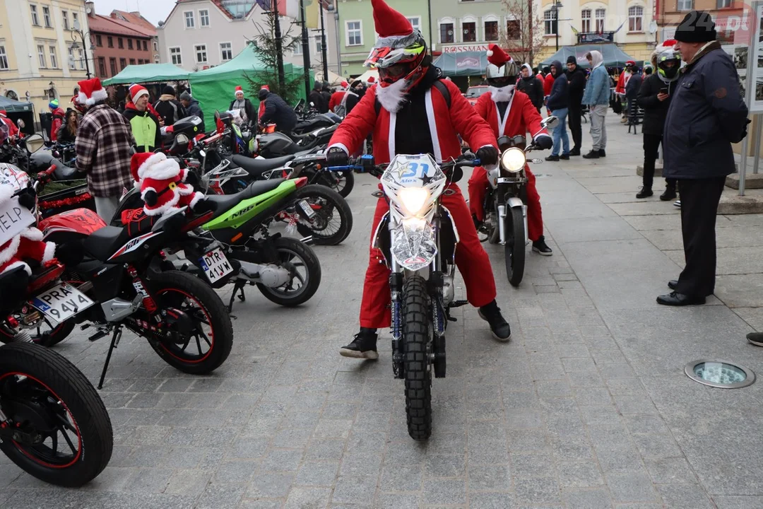 Motomikołaje w Rawiczu - Drugi dzień Jarmarku Bożonarodzeniowego