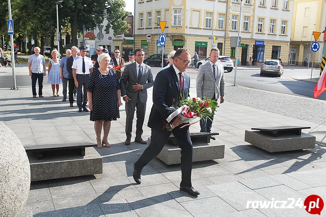 Godzina "W". 78. Rocznica Wybuchu Powstania Warszawskiego. Obchody w Rawiczu