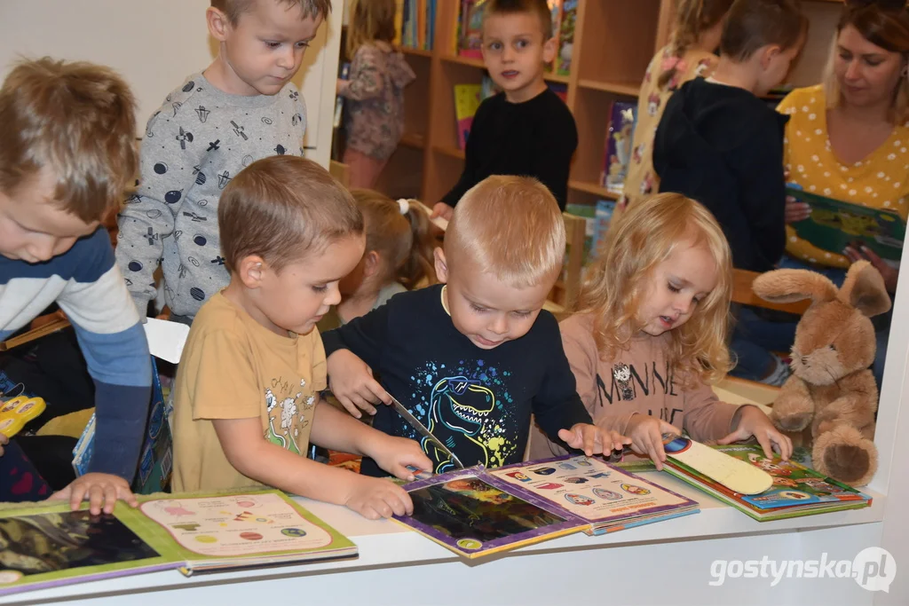 "Mała książka - wielki człowiek". Podsumowanie ogólnopolskiej kampanii w bibliotece w Gostyniu