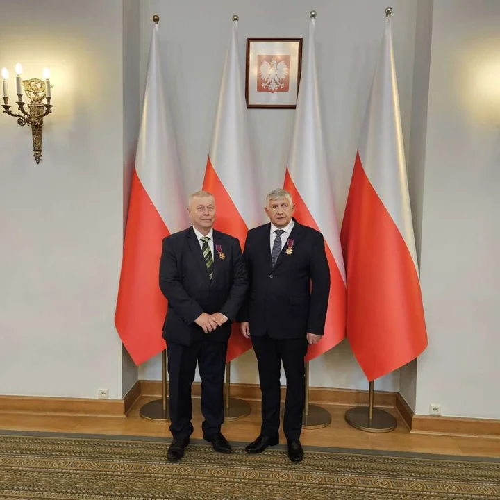 Samorządowcy z powiatu jarocińskiego odznaczeni przez prezydenta