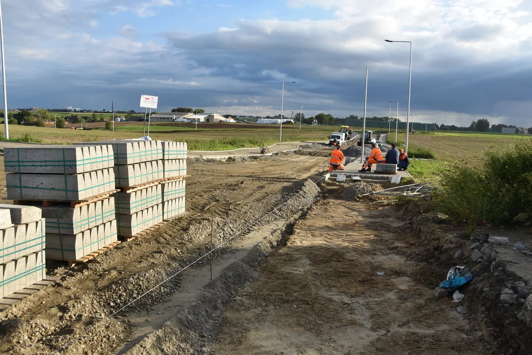 Budowa drogi łącznika ulicy Leszczyńskiej z Górną w Gostyniu (Aleja Niepodległości)