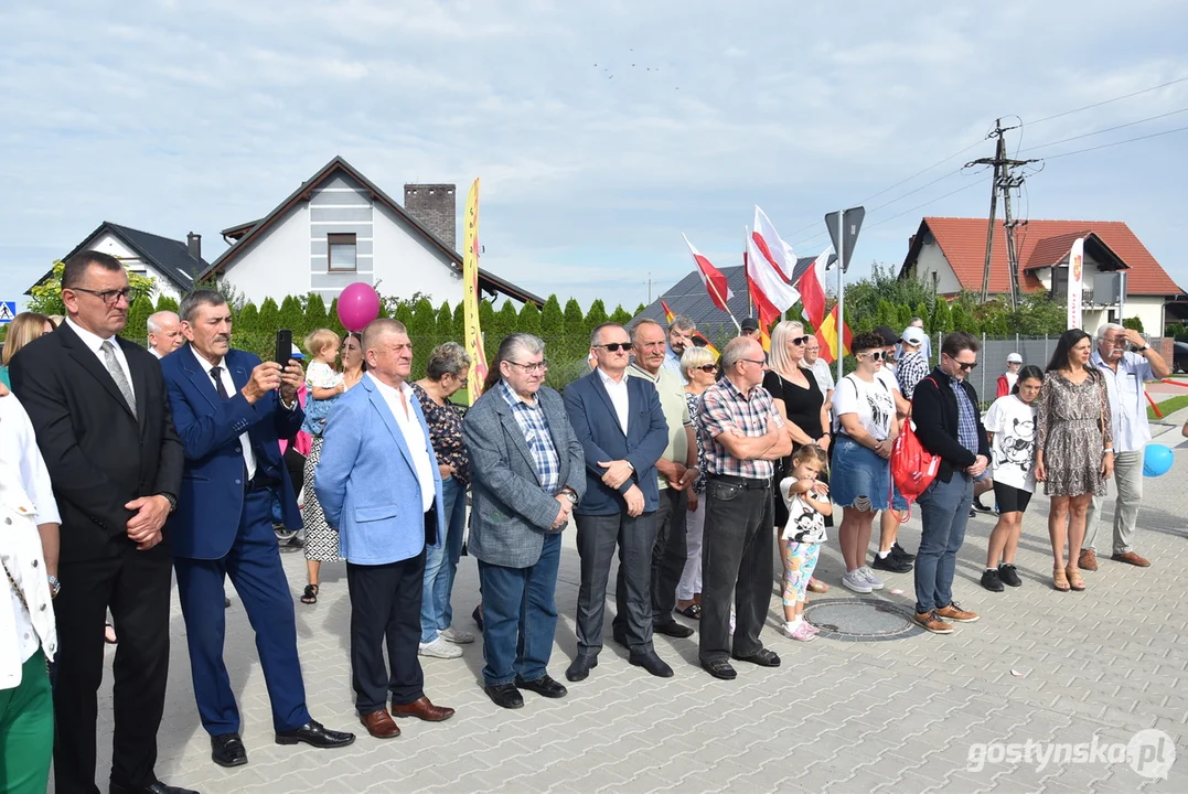 Oddanie do użytku ulic Wiejskiej, Rolniczej i Ogrodowej w Pępowie oraz kanalizacji sanitarnej i drogi w Babkowicach