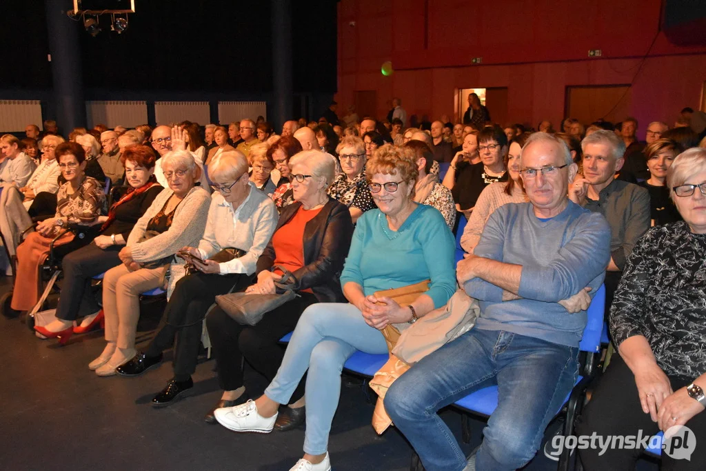 Gostyń. Koncert Grażyny Łobaszewskiej na scenie GOK Hutnik